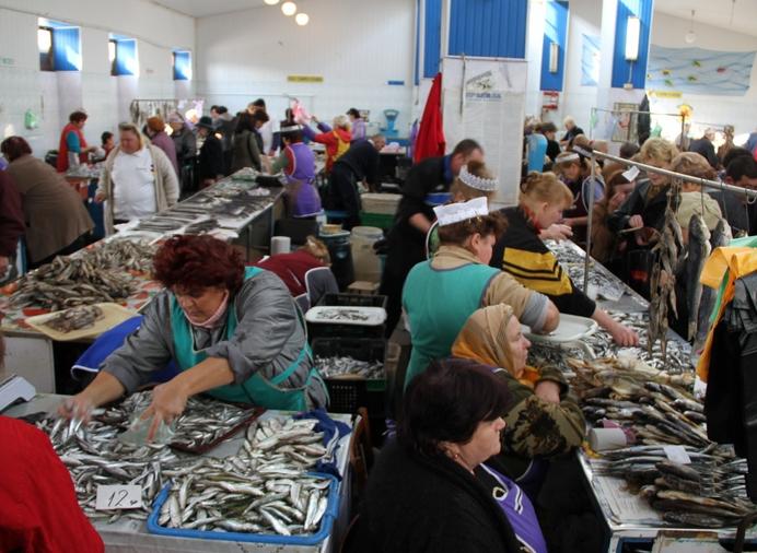 Керченский рыбный рынок