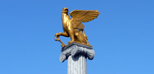 Грифон - символ города Керчь