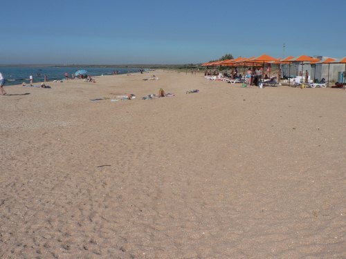 Пляж в Новоотрадном